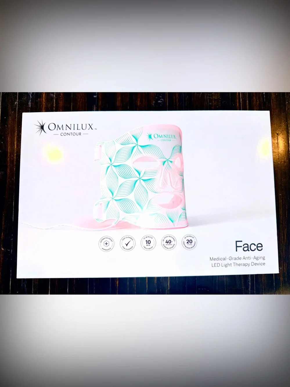 Omnilux Contour Women Red Light Therapy Brand New Never Used